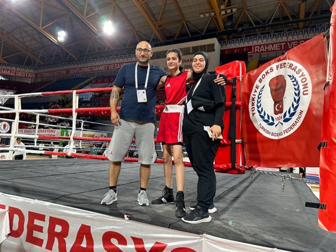Üst Minik Erkekler ve Kadınlar Türkiye Ferdi Boks Şampiyonası'nda Sporcularımızın Başarıları. 