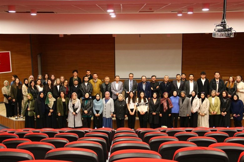 Bilgi ve Etkileşimin Gücü: Dijital Diplomasi” Konferansı Gerçekleştirildi.